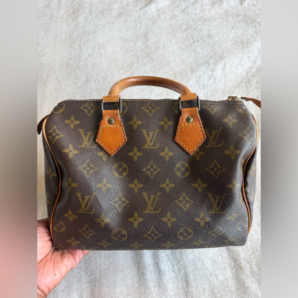 Vintage Louis Vuitton Monogram Speedy 25 - Picture 3 of 16